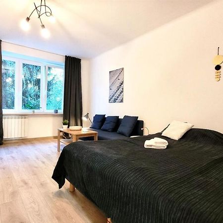 Great Life - Apartment Next To Metro Station Варшава Екстериор снимка