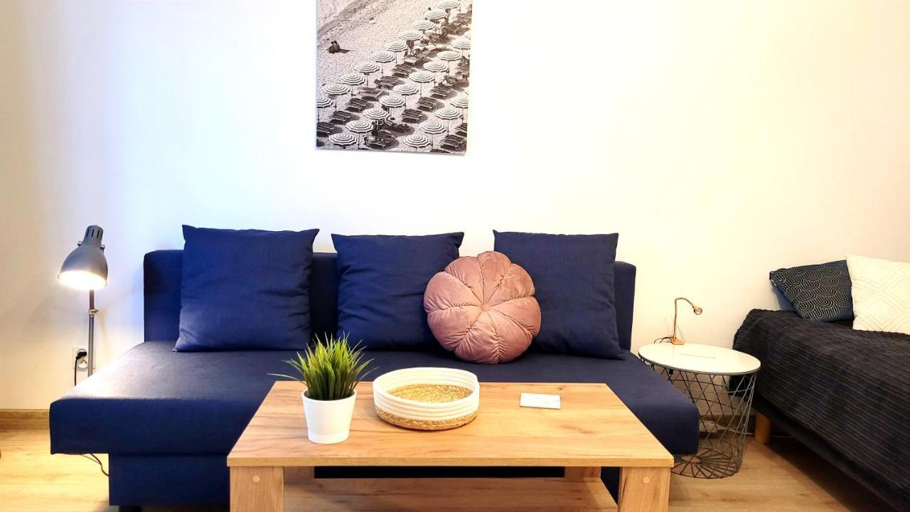 Great Life - Apartment Next To Metro Station Варшава Екстериор снимка