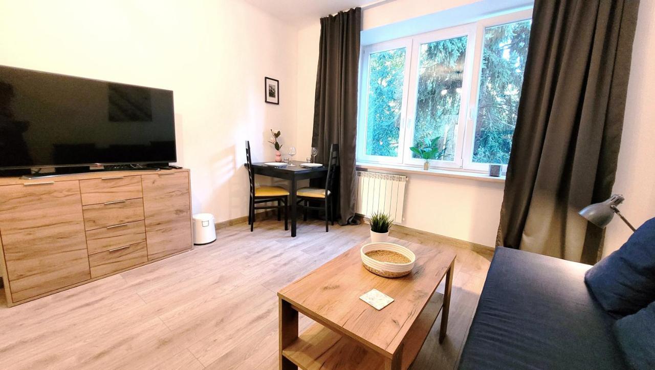 Great Life - Apartment Next To Metro Station Варшава Екстериор снимка