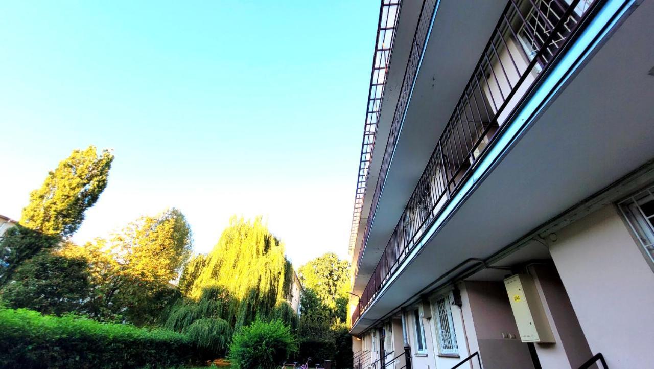 Great Life - Apartment Next To Metro Station Варшава Екстериор снимка